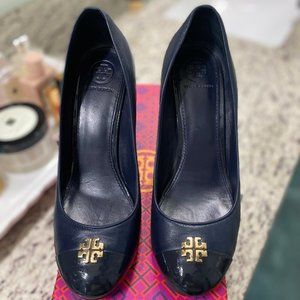 Tory Burch Kaitlin Wedge Pump Size 8